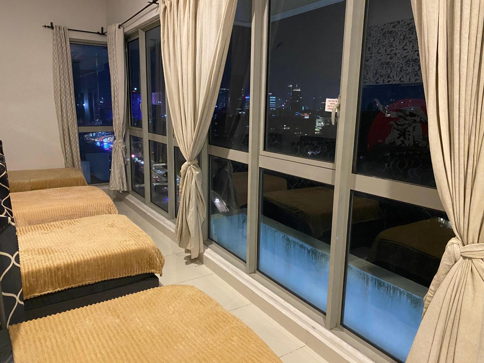 Regalia Bestfriend Hostel Kuala Lumpur Zewnętrze zdjęcie